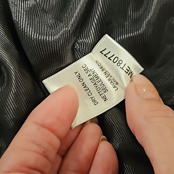 BCBGMaxAzria black satiny cinch jacket top wrap dramatic neckline Small EUC - Picture 8 of 11